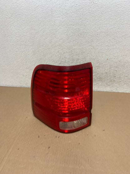 2002 to 2005 Ford Explorer Left Driver Lh Side Tail light AG6629 LK0