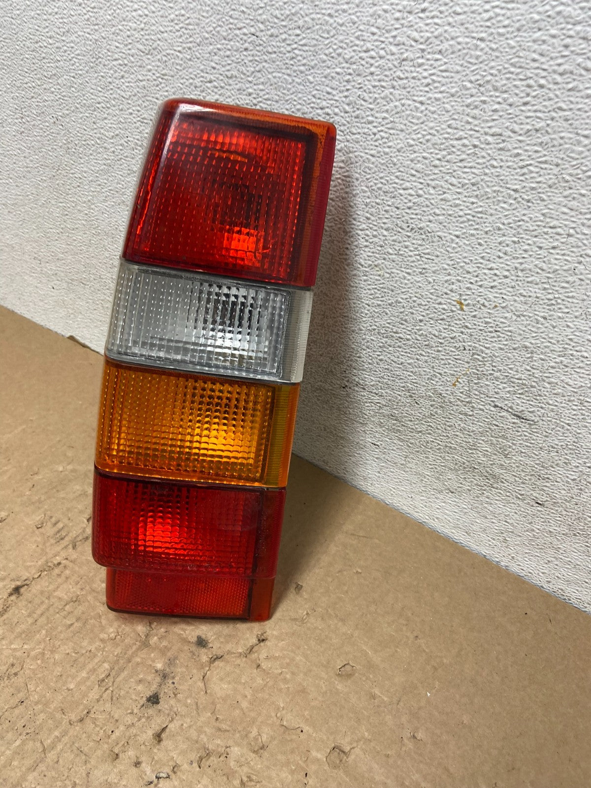1991 to 1995 Volvo 940 51WW94X Left Driver Side Tail Light AF82211