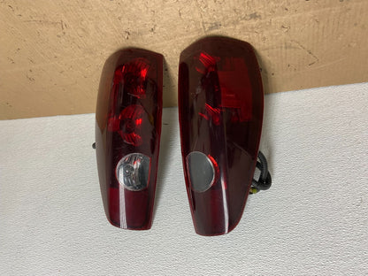 2004 to 2012 Chevrolet Colorado GMC Canyon Left+Right Set Tail Lights AC0272 DW2