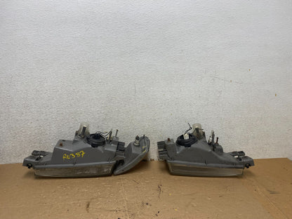 1993 to 1996 Subaru Impreza Wagon Left+Right Set Side Halogen Headlight R0387 DG10