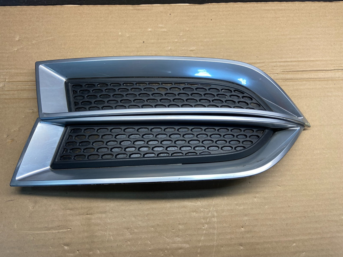 2013 to 2016 GMC Acadia Front Bumper Left+Right Set Grille Cover AE4593 DG1