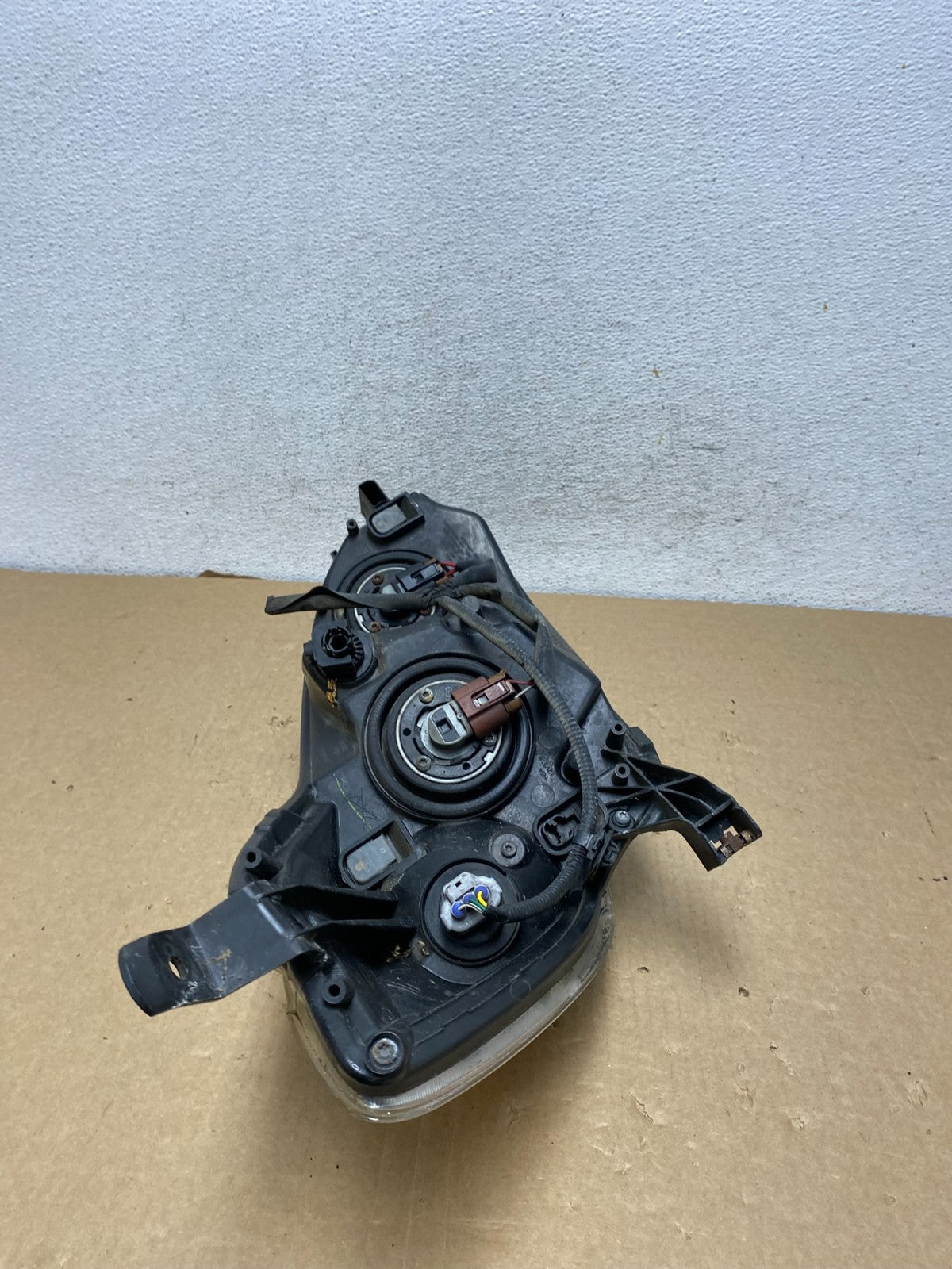2009 to 2014 Toyota Matrix Left Driver LH Side Halogen Headlight AF7366 DW9