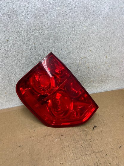 2003 2004 2005 Honda Pilot Left Driver LH Side Tail Light AI3508 LK2