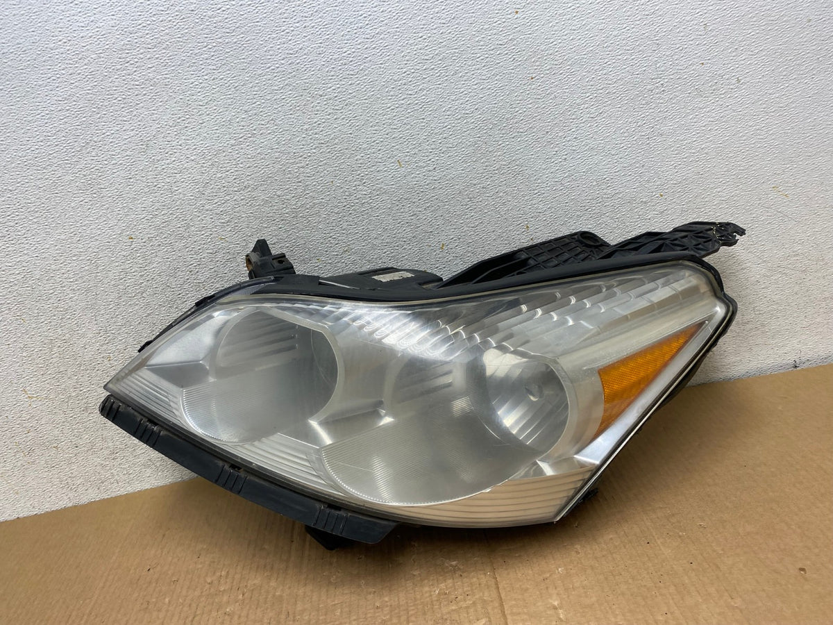 2009 to 2012 Chevrolet Traverse Left Driver Side Halogen Headlight AI5807 LK0