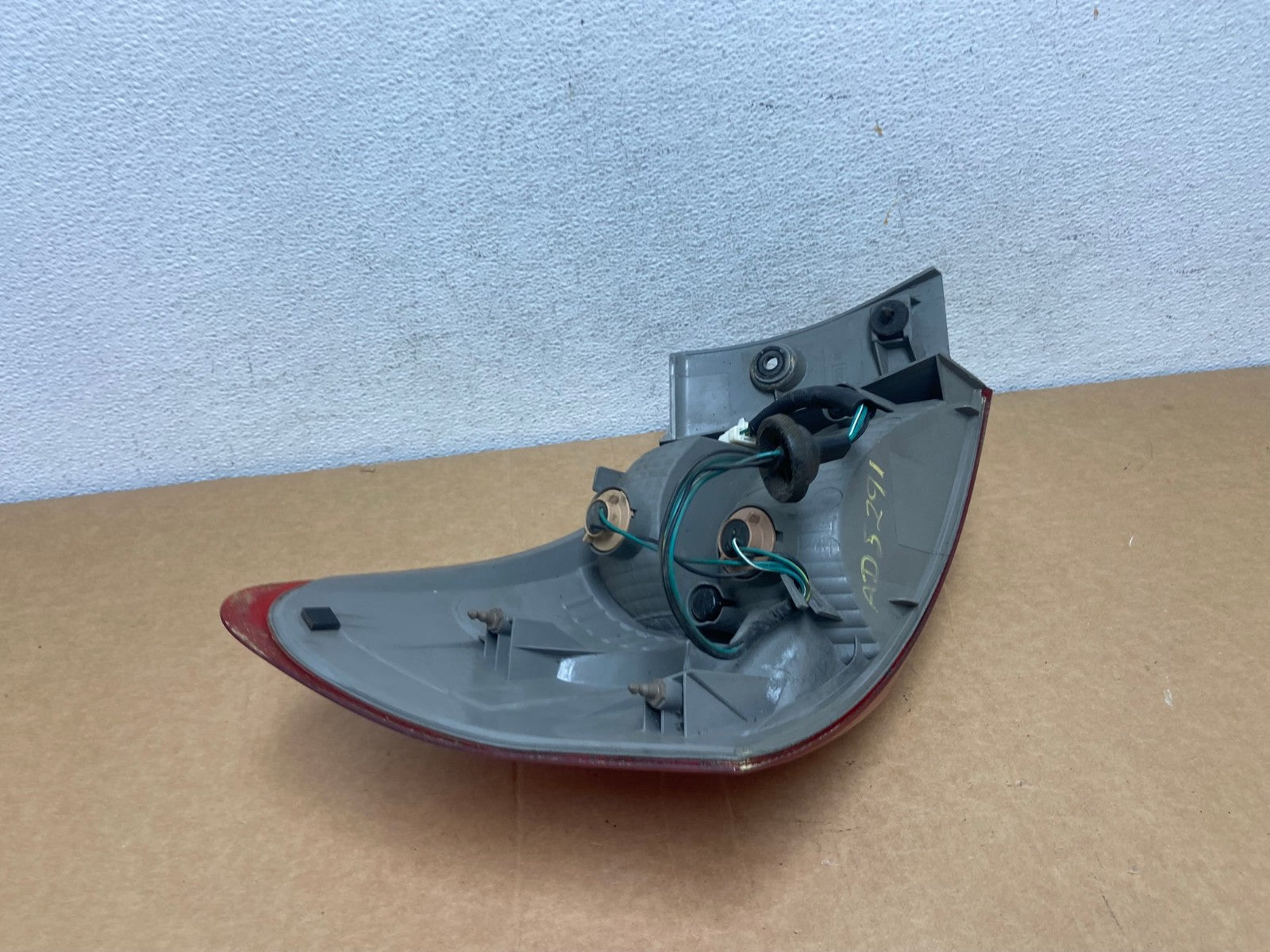 2008 to 2015 Nissan Rogue Right Passenger Rh Side Tail Light AD5291 LK5