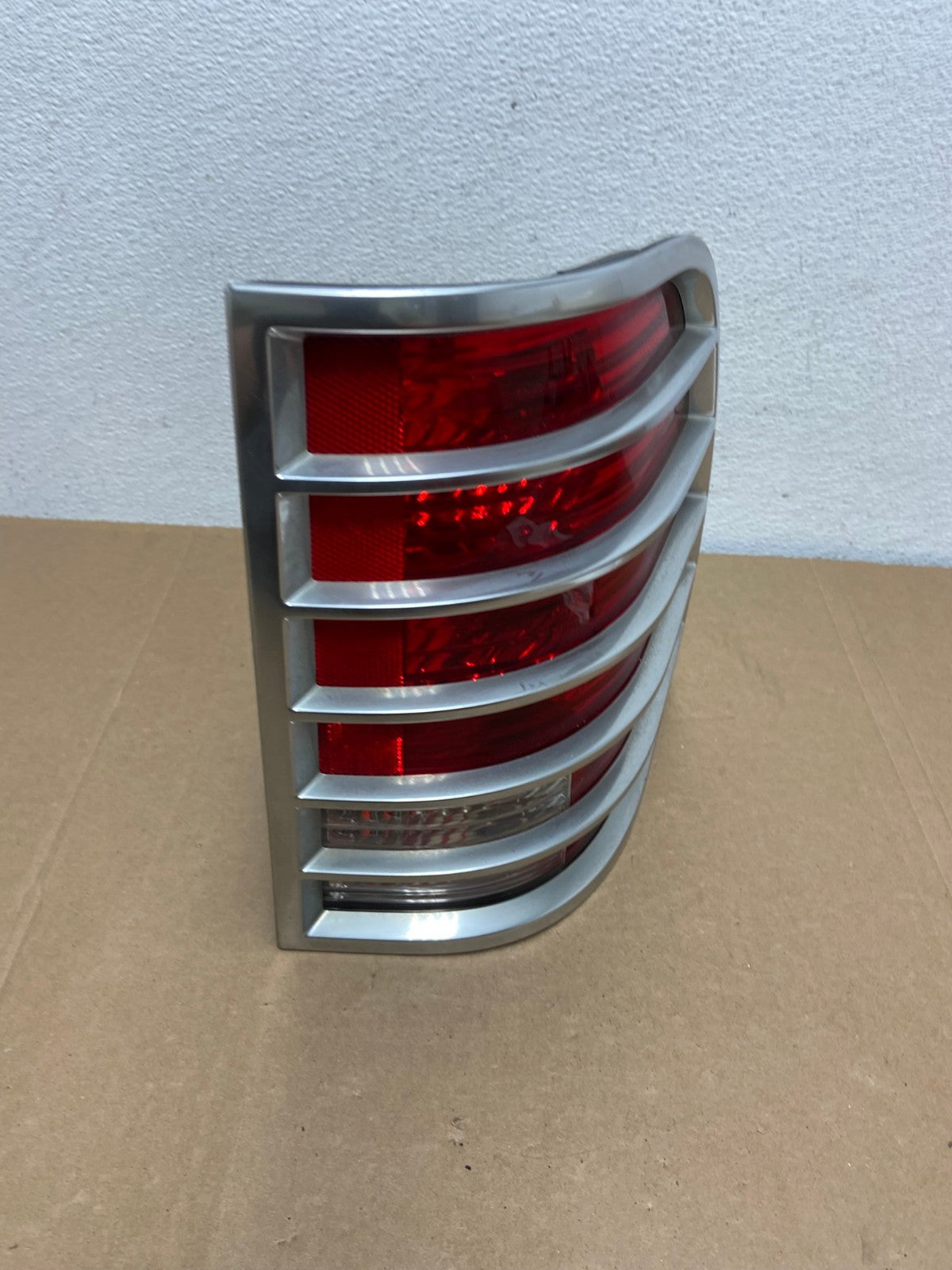 2002 2003 2004 2005 Mercury Mountaineer Right Passenger Tail Light Oem AC5554 LK2