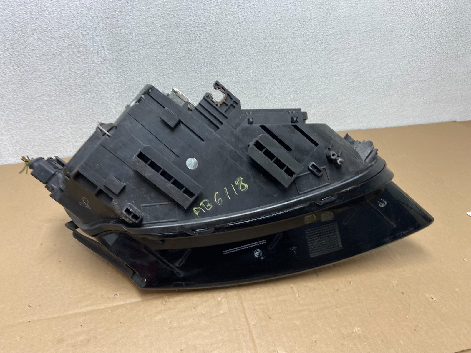 2009-2012 Audi Q5 Left Driver LH Side Xenon HID Headlight OEM AB6118 DW8