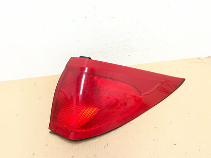 2002-2003 Buick Rendezvous Right Passenger RH Side Tail Light AE7310 DW0