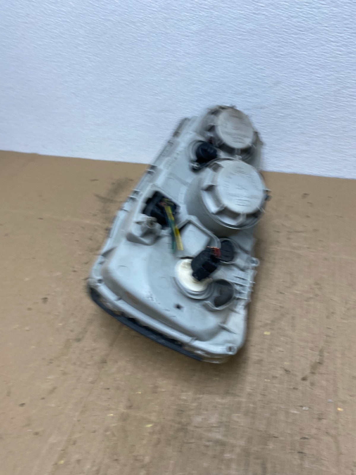 2004 2005 Hyundai XG350 XG Right Passenger RH Headlight Halogen AB8493 DW7