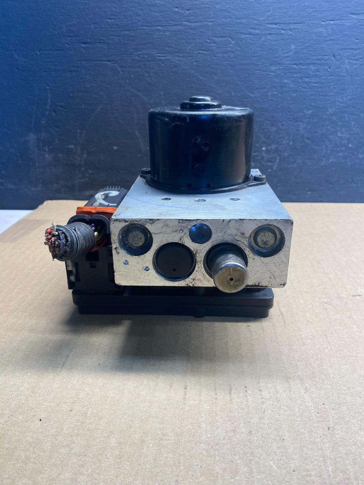 2002 to 2005 Mercedes W203 W230 CLK500 C240 ABS Anti-Lock Brake AC89860