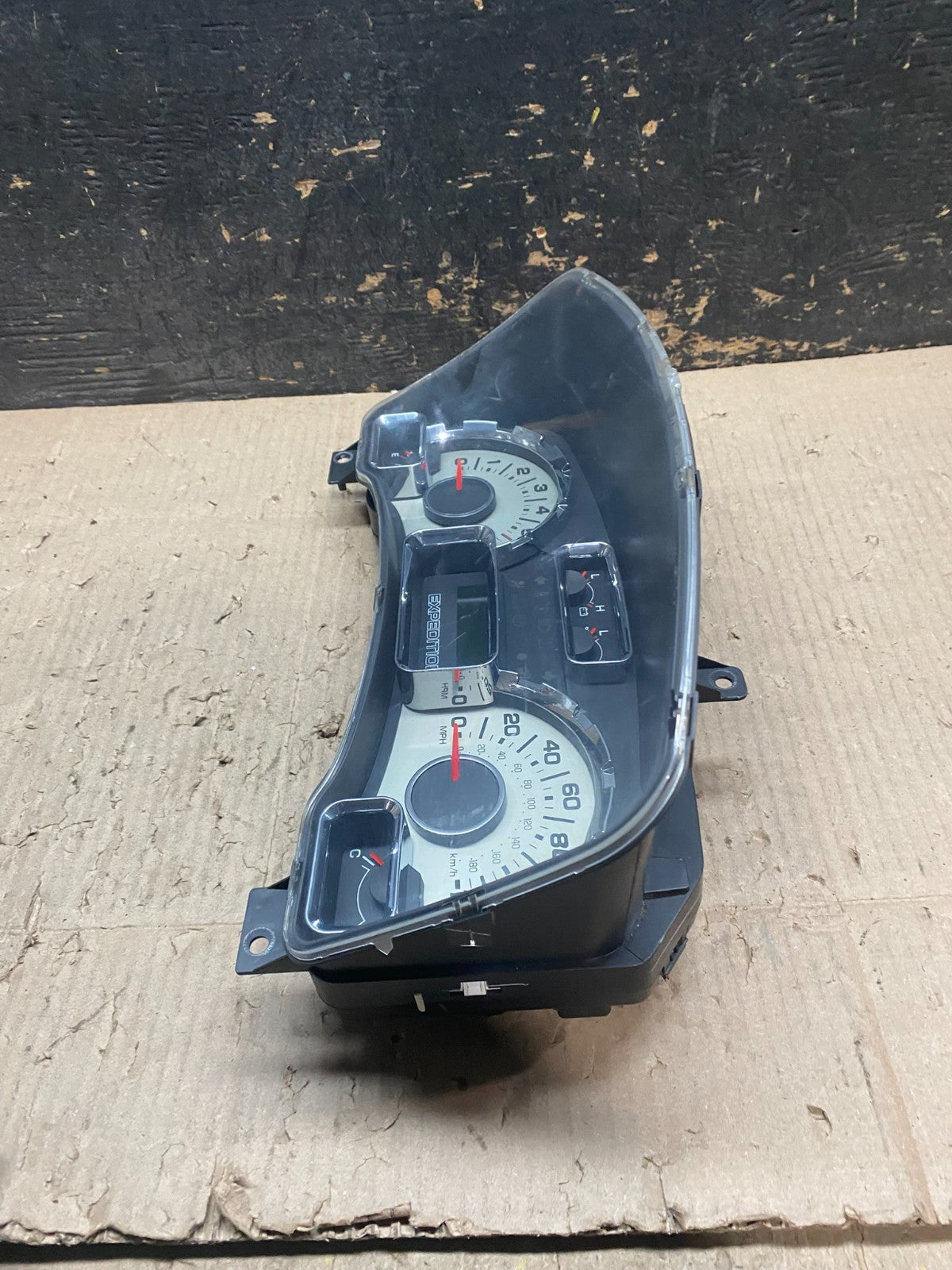 2007 Ford  Expedition Speedometer Cluster Gauge X8083 DG3