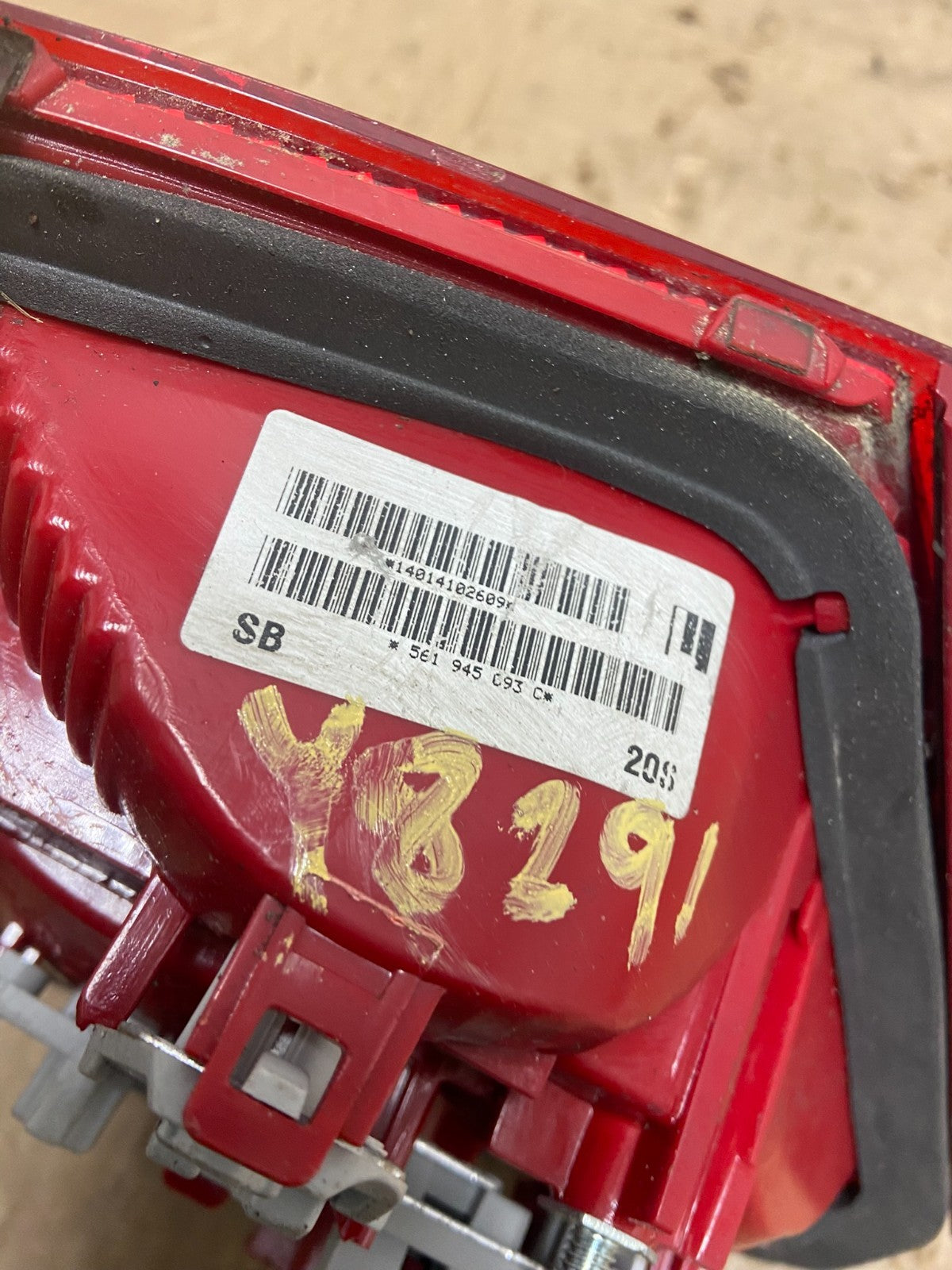 2012 to 2015 Volkswagen Passat Left Driver Lh Side Inner Tail light Oem Y8291 DW6