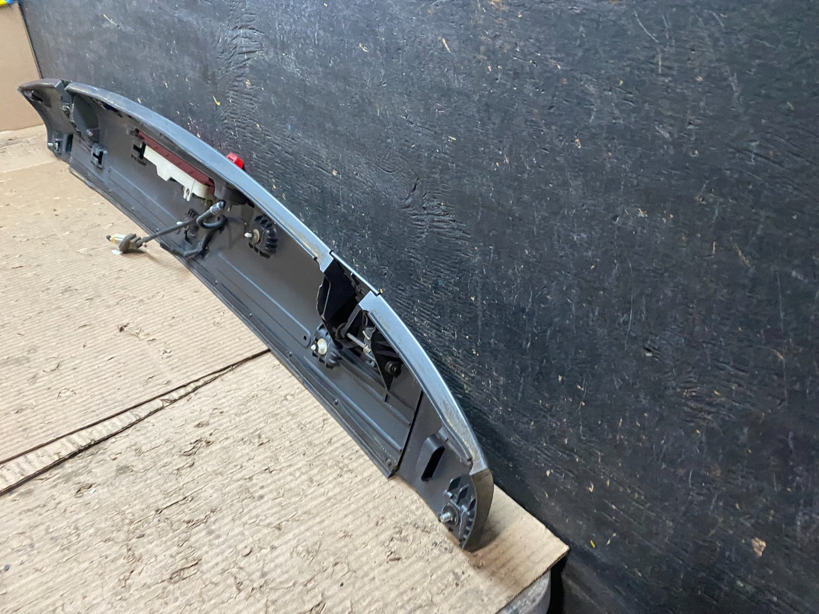 2009 to 2015 Honda Pilot Rear Trunk Spoiler Gate Oem J0452 DG110