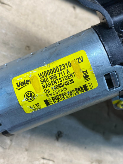 2011 to 2016 Volkswagen Tiguan Rear Window Wiper Motor ad9469 DG6