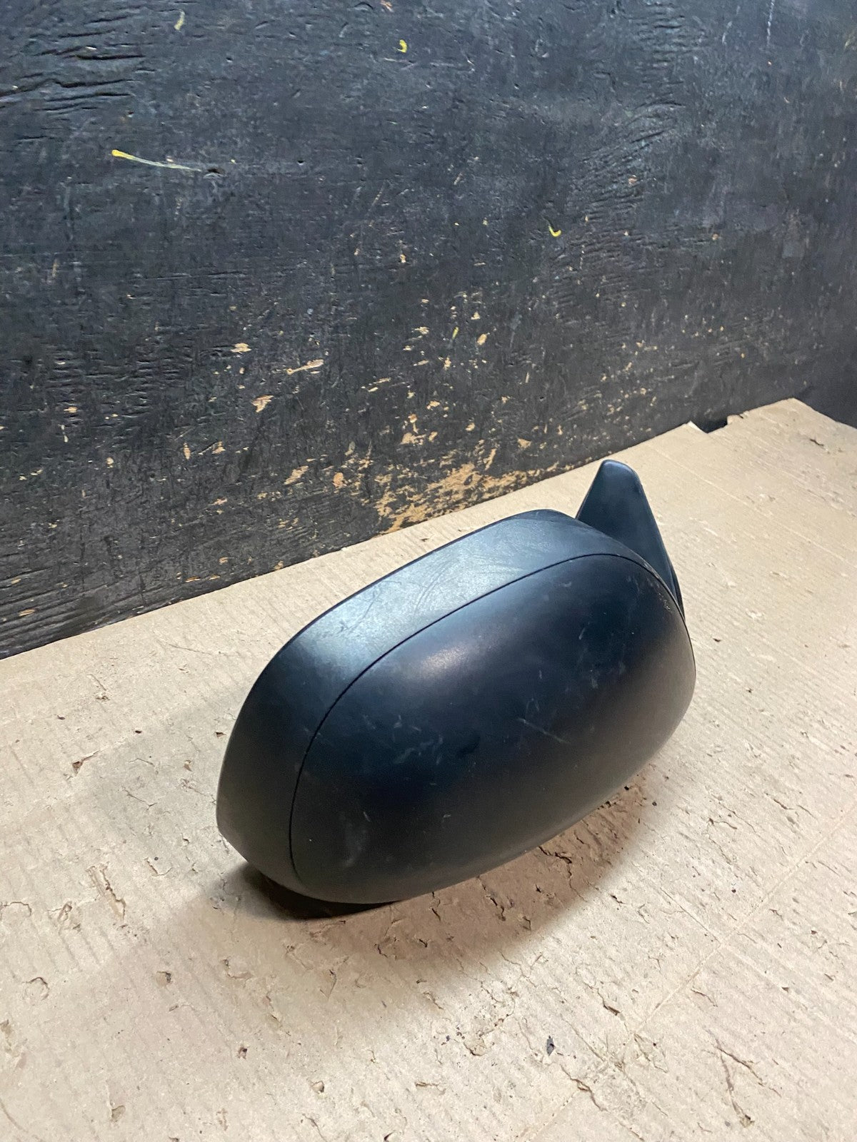 2001 to 2006 Toyota Sequoia Right Passenger View Door Mirror OEM X8008 DG2