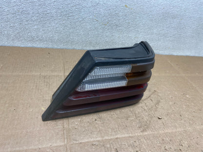 1994 to 1995 Mercedes E Class W124 Right Passenger RH Side Tail Light Y9000 DW2