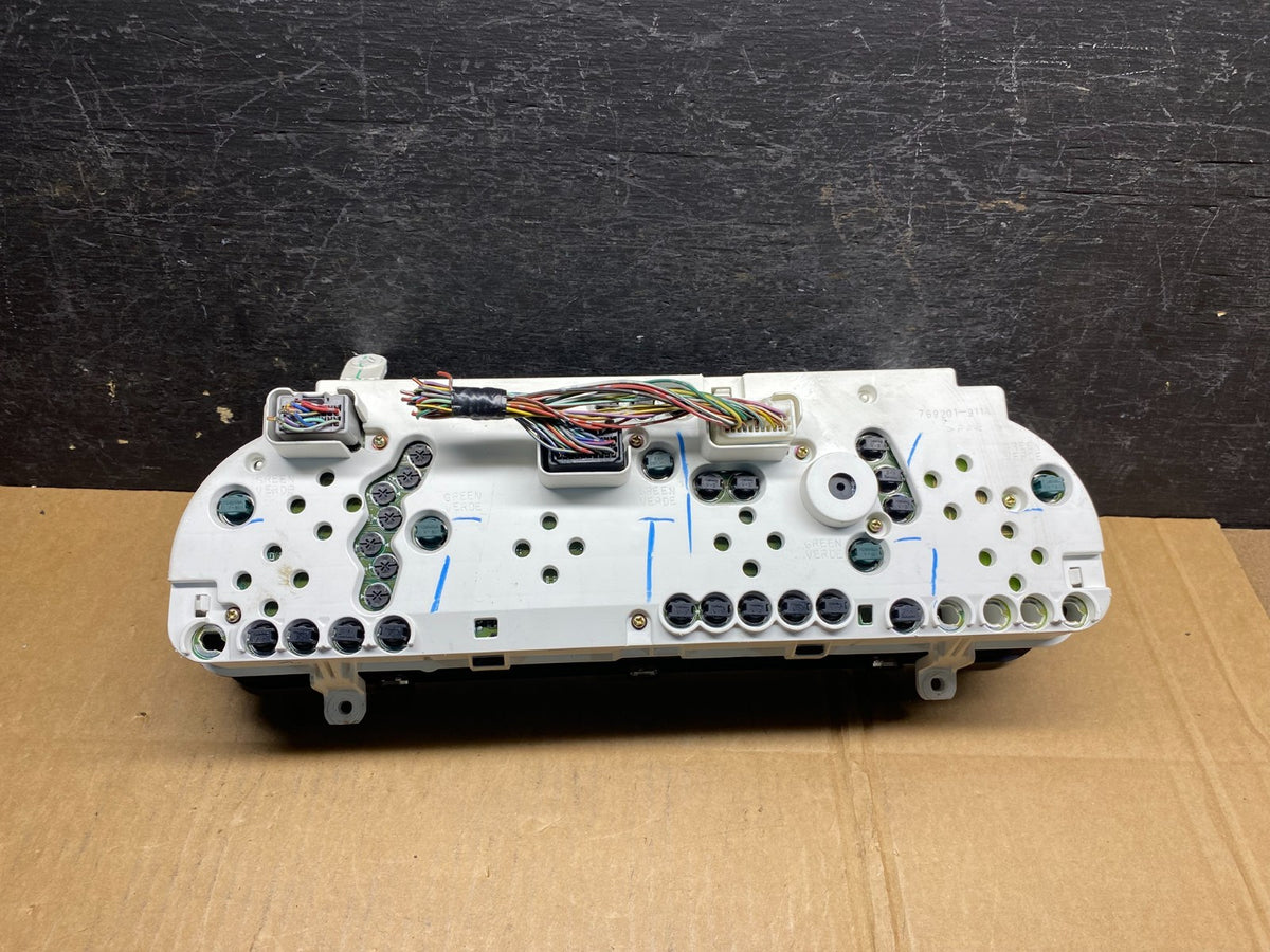 2001 to 2004 Toyota Sequoia Speedometer Insrument Gauge Cluster ai9721 DG4