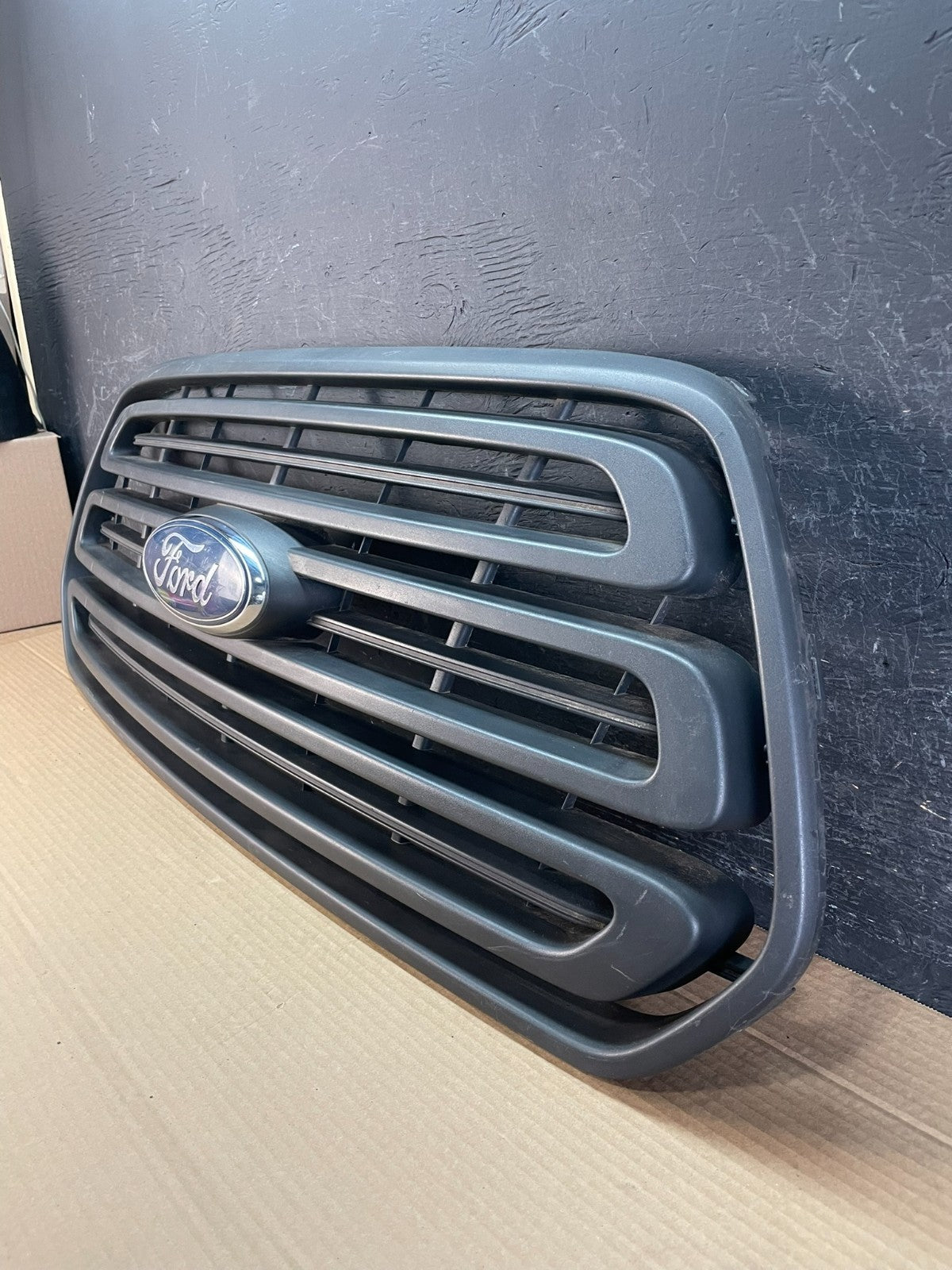 2015 to 2019 Ford Transit Front Upper Grill Grille AE8599 DG1