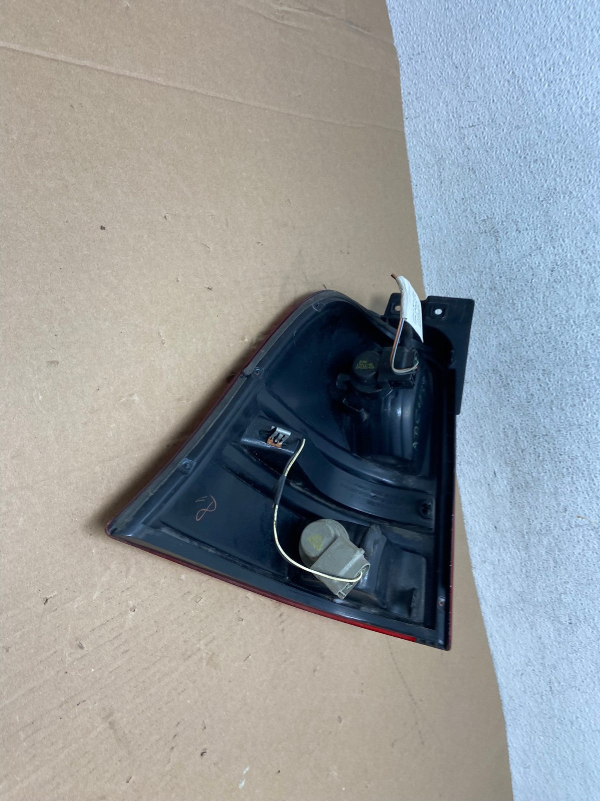 2004 to 2007 Ford Freestar Right Passenger RH Side Tail Light AD6437 LK3
