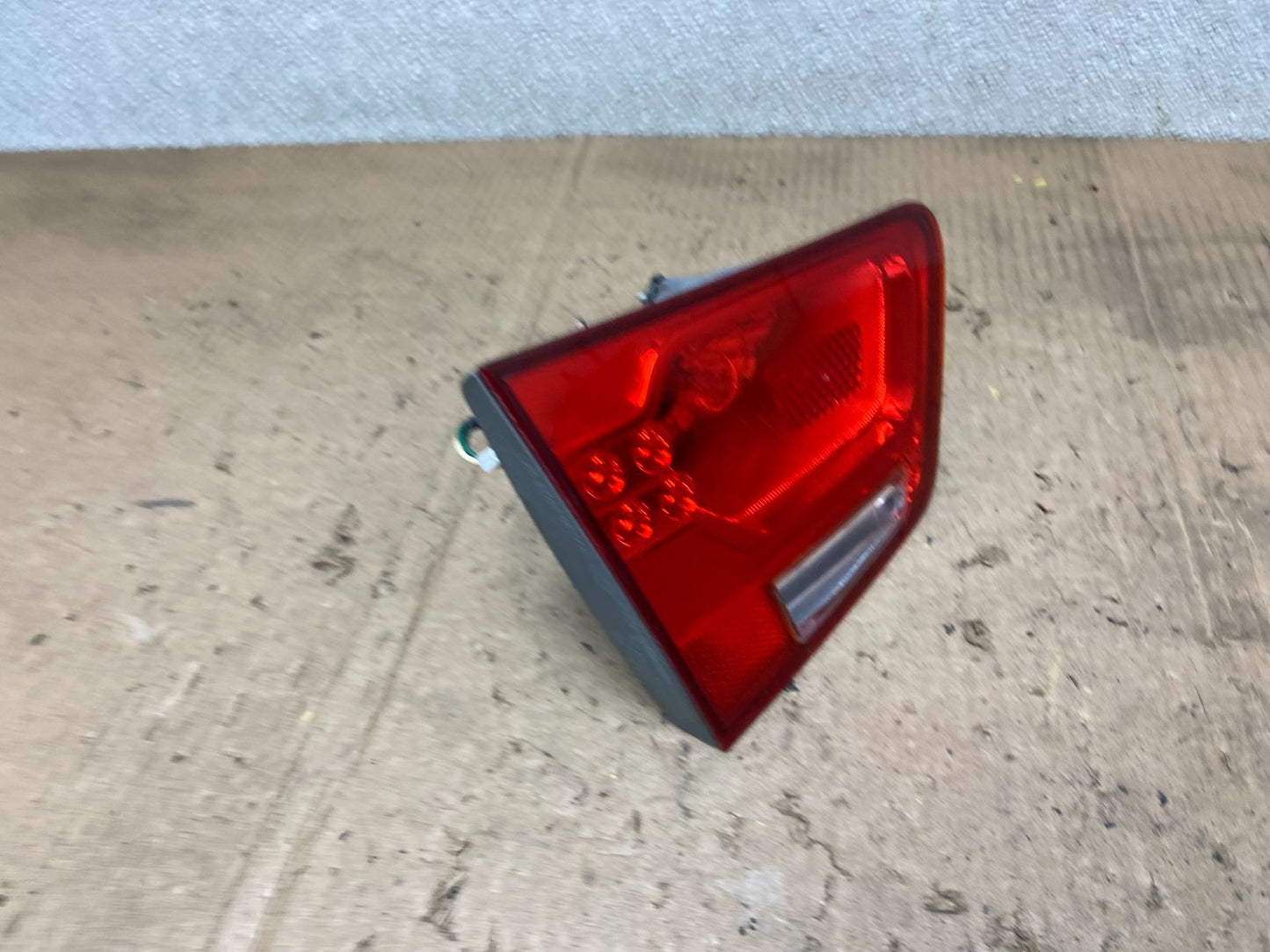 2010 to 2013 Kia Forte Left Driver LH Side Tail Light Inner Oem AA7082 DW2