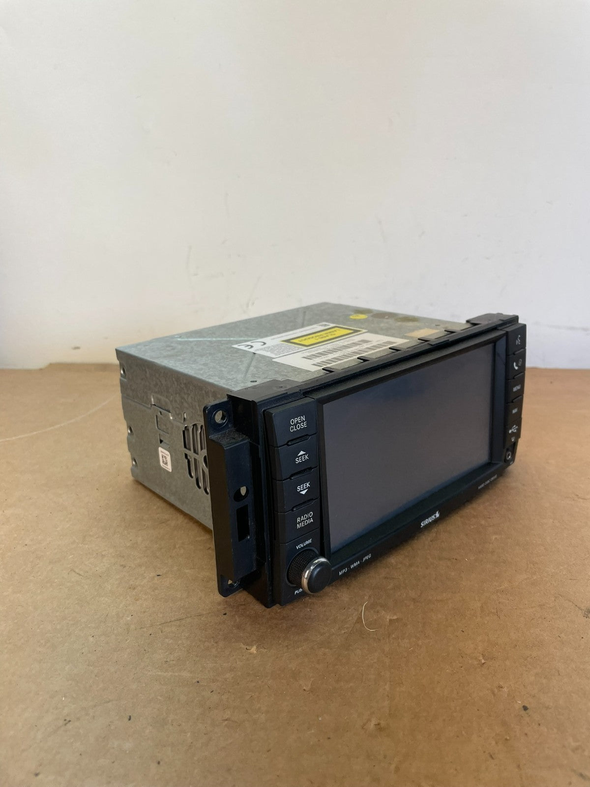 2008 2013 Jeep Dodge Chrysler Screen Display CD Player Satellite Radio AG0802 DG1