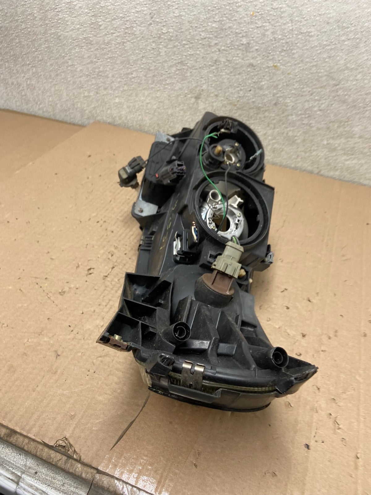 2001 2002 2003 2004 Volvo V70 XC70 Right Passenger Rh Headlight OEM AB2531 DW6