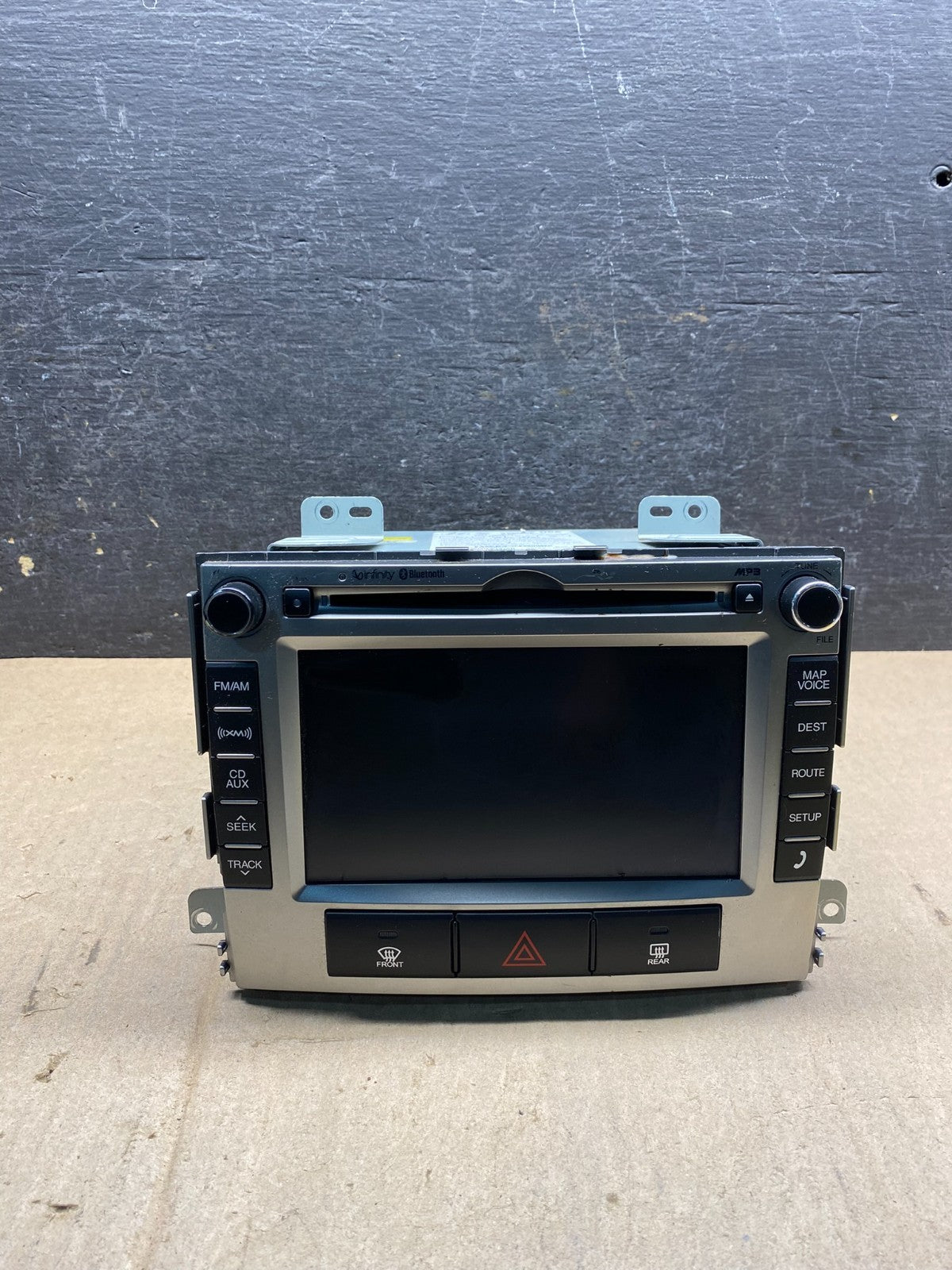 2009 to 2012 Hyundai Santa Fe AM/FM Navigation Radio CD Player AJ0142 DW0