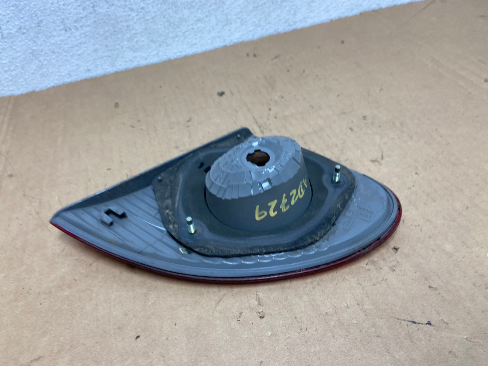 2003 - 2008 Toyota Corolla Inner Left Driver Lh Side Tail Light AD2729 LK6