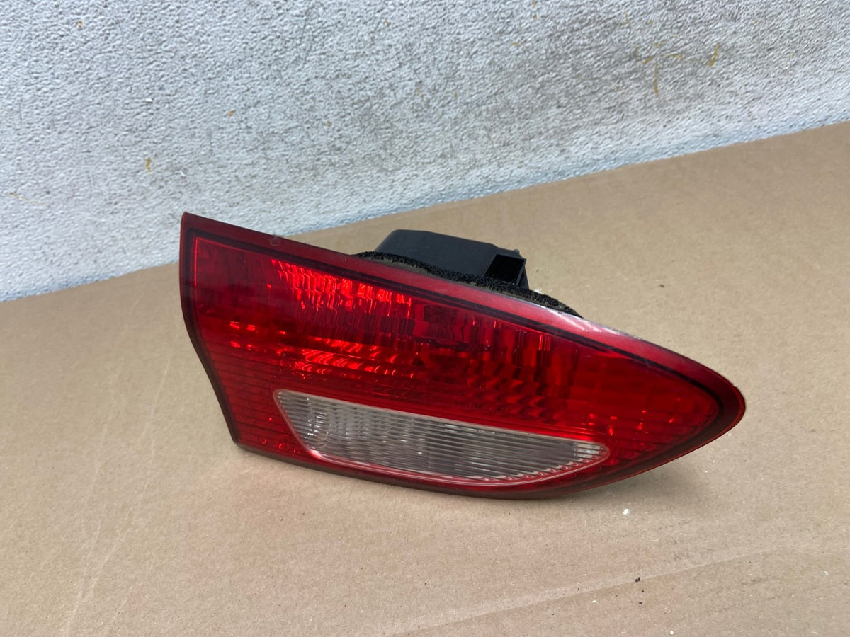 2006 2007 Subaru Tribeca B9 Left Driver Lh Side Tail Light Inner AH9297 LK1