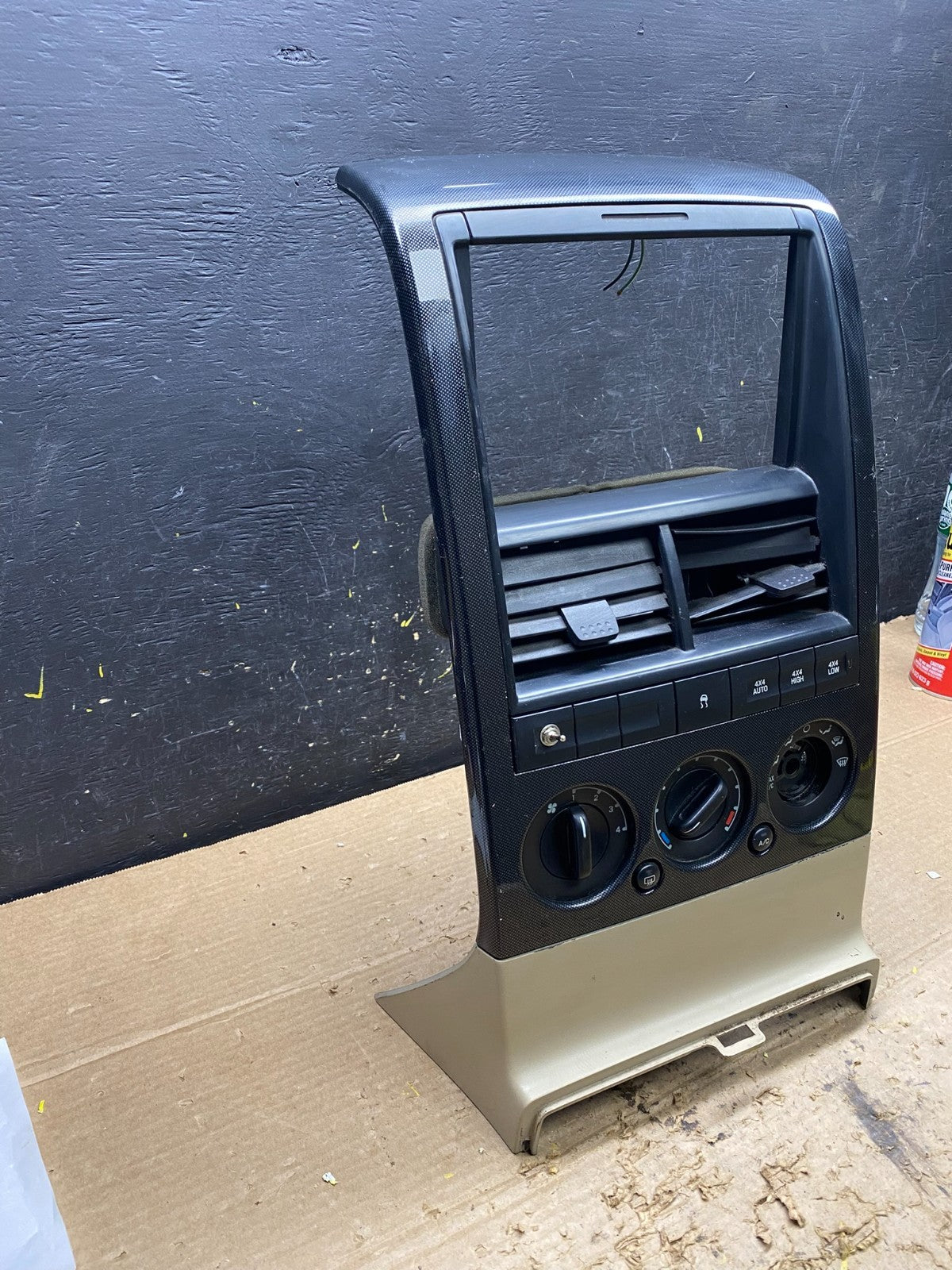 2006 - 2010 Ford Explorer Radio Heater Climate A/C Control Bezel  Trim x1346 DG4