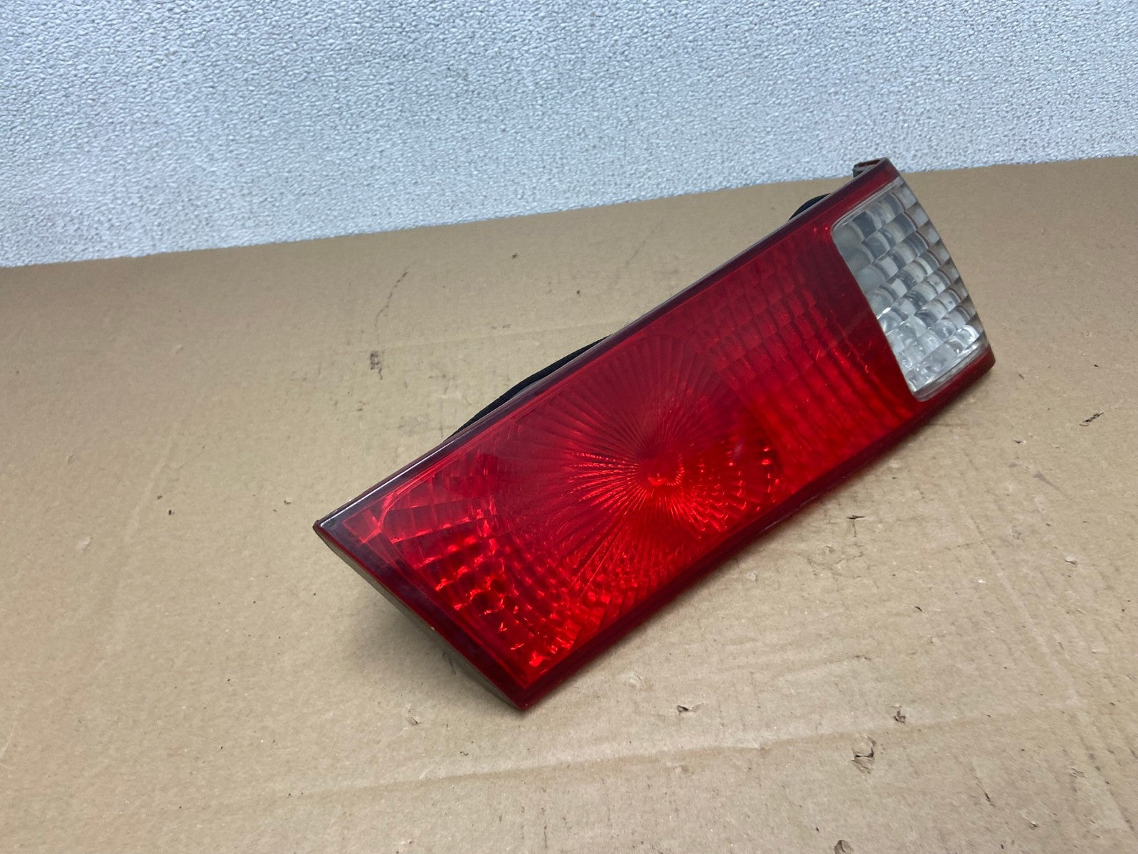 2000 to 2001 Toyota Camry Tail Light Inner Left Driver Lh Inner Oem AB6144 LK2