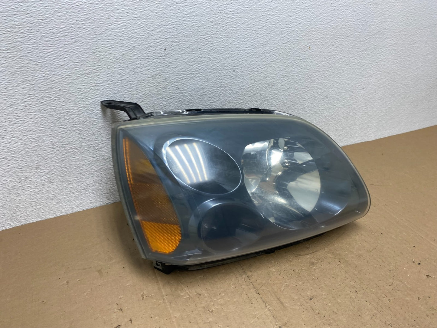 2004 to 2009 Mitsubishi Galant Right Passenger Headlight Black Halogen AC5752 DW2