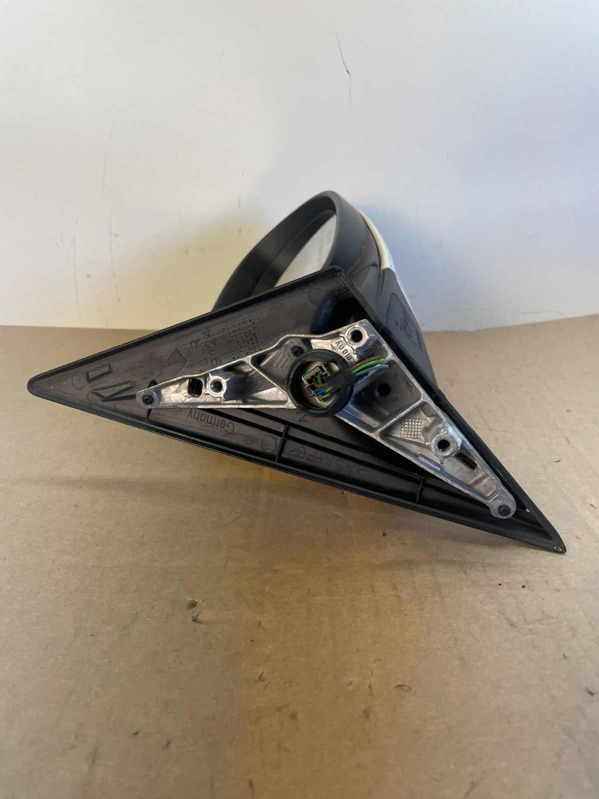 2009 to 2011 BMW 328i 335i Right Passenger Side View Door Mirror AG7820 DW4