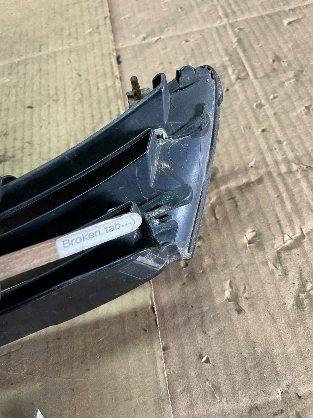 2004 Lexus ES330 Front Upper Grill Grille J4110 PS10