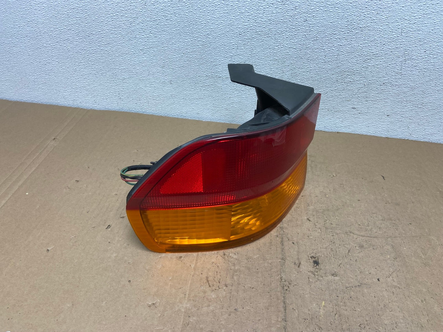 2002 2003 2004 Honda Odyssey Left Driver LH Side Tail Light AC5988 LK2