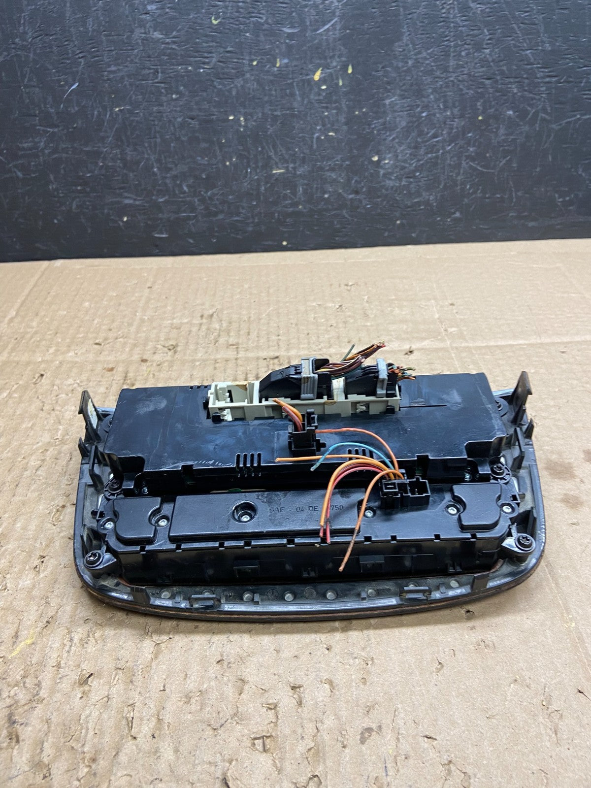 2006 to 2010 Mercedes W251 R350 AC Temp Heater Climate Control AD1960 DG6