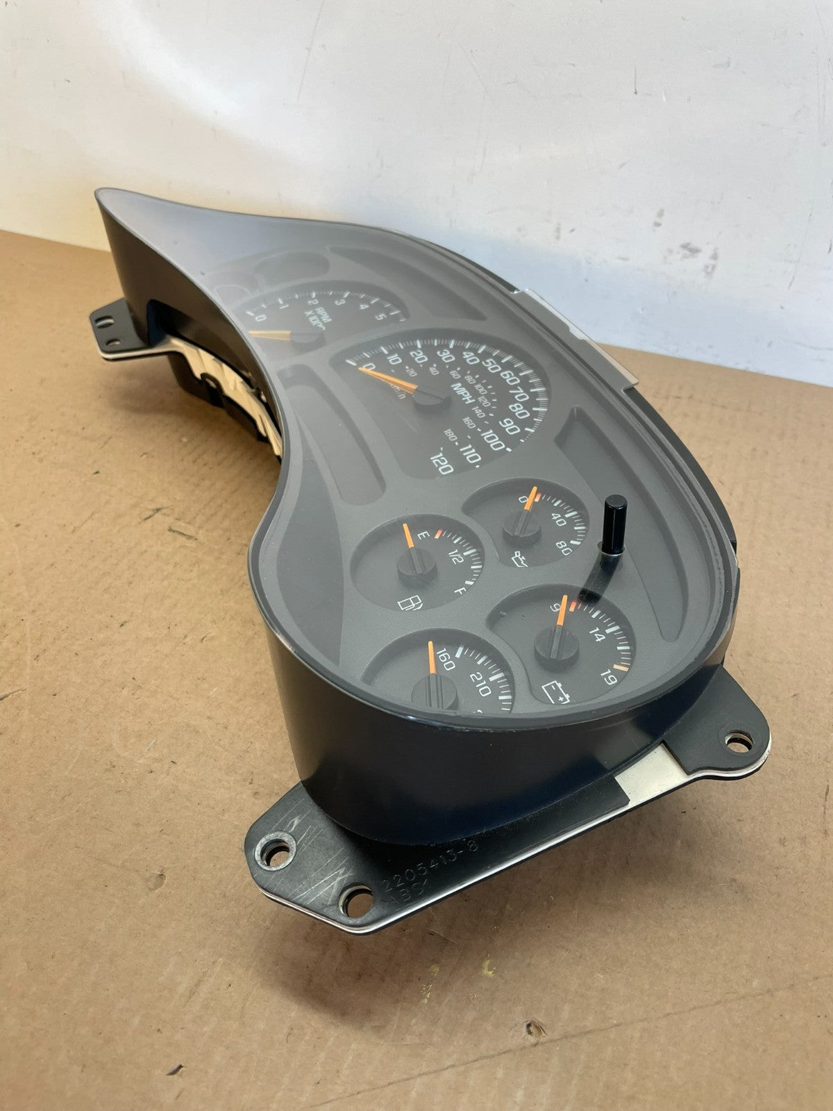2003 to 2006 Chevrolet Silverado Speedometer Instrument Cluster ai4346 DG2