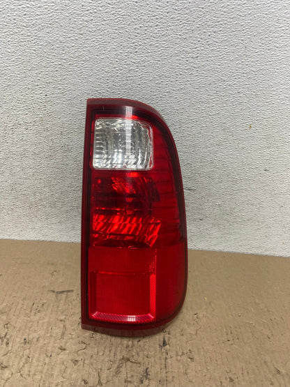 2008 to 2016 Ford F-250 F250 Right Passenger RH Side Tail Light AF7231 LK0
