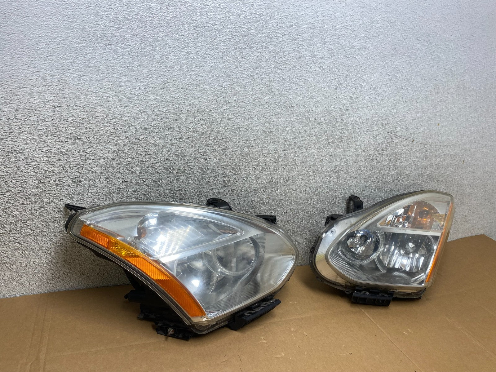 2009-2013 Nissan Rogue Left+Right Side Set Halogen Headlights OEM V4475 DW2