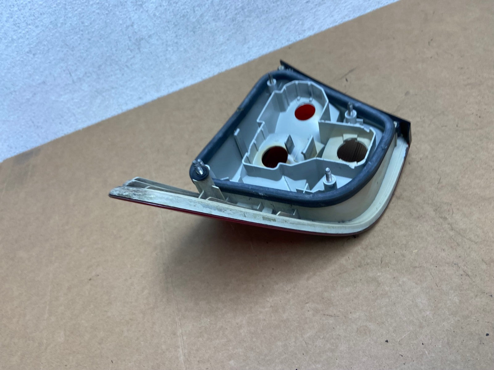 1998 to 2003 Mercedes Benz W208 CLK Left Driver Lh Side Tail Light AE3028 LK5