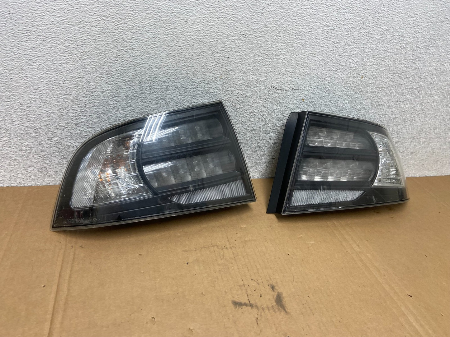 2004 - 2008 Acura TL Left+Right Side Set Tail Lights AD2641 DG2