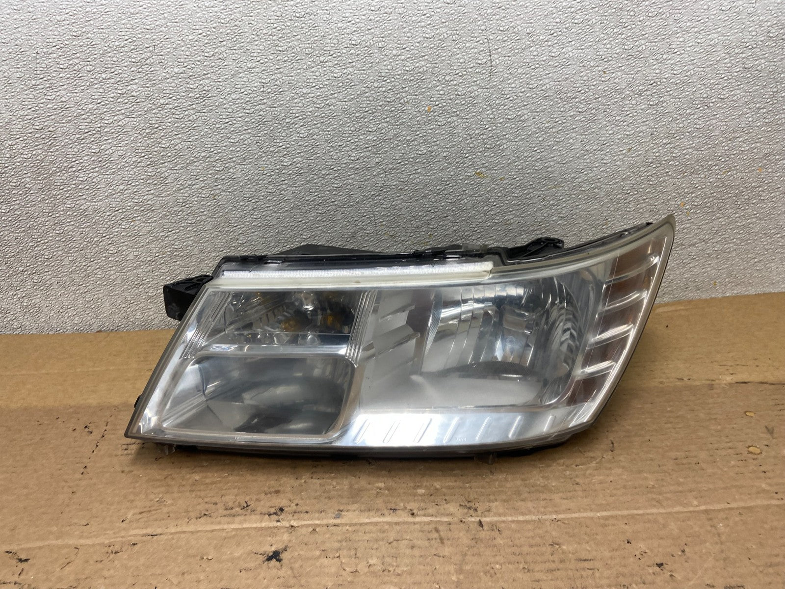 2009 to 2017 Dodge Journey Headlight Left Driver Lh Side Halogen Oem AB3328 DW0