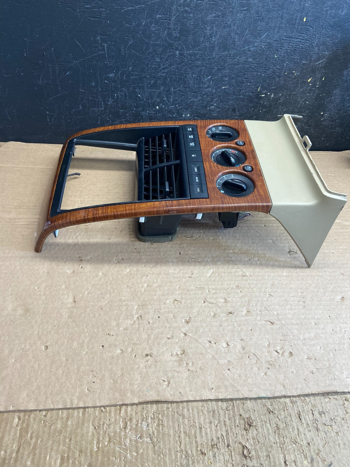 2006 - 2010 Ford Explorer Radio Heater Climate A/C Control Bezel Trim af2566 DG1