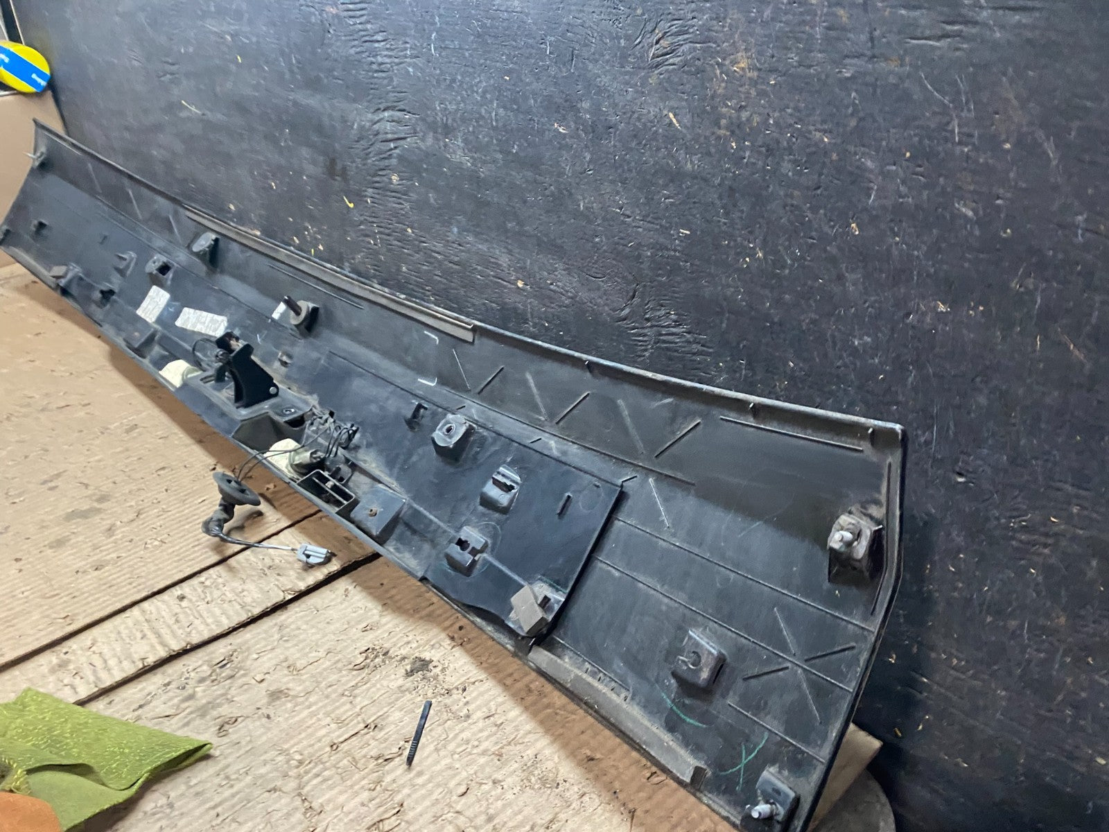 2011-2018 Dodge Grand Caravan Rear Tail Gate Trim Molding Panel OEM W6078 DG10