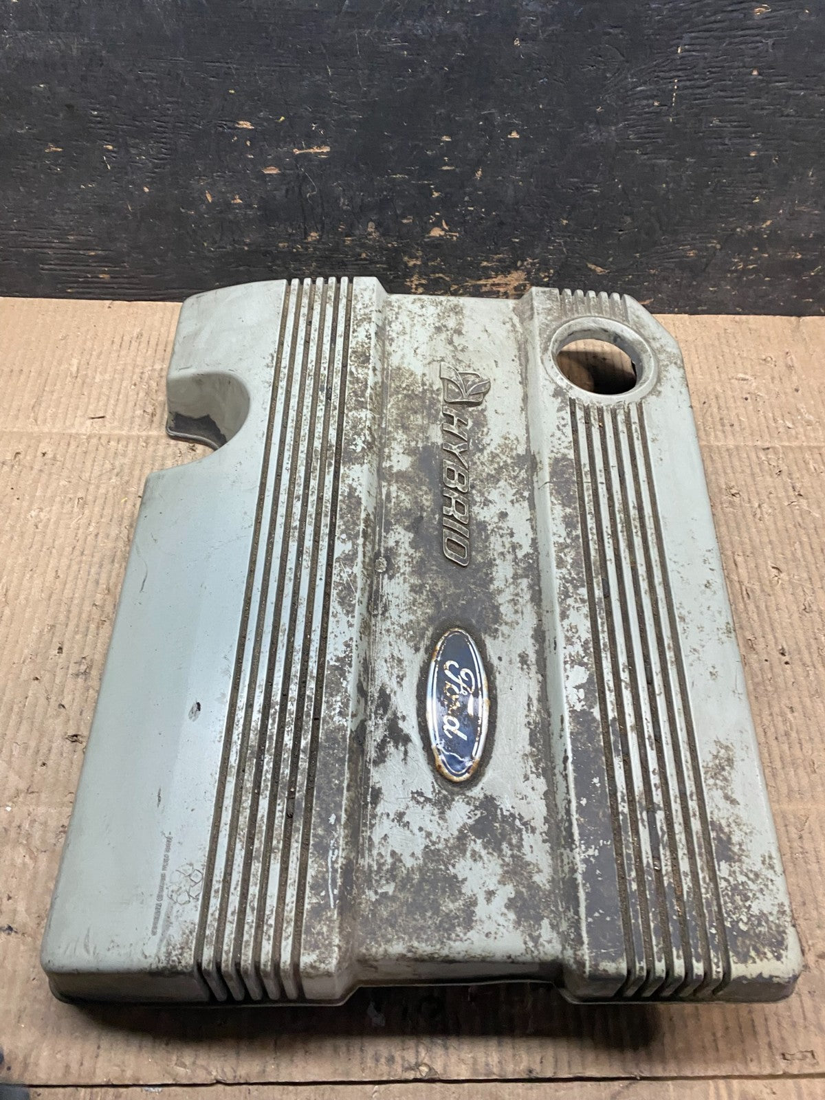 2006 to 2008 Ford Escape Hybrid Engine Motor Cover T9594 DG2