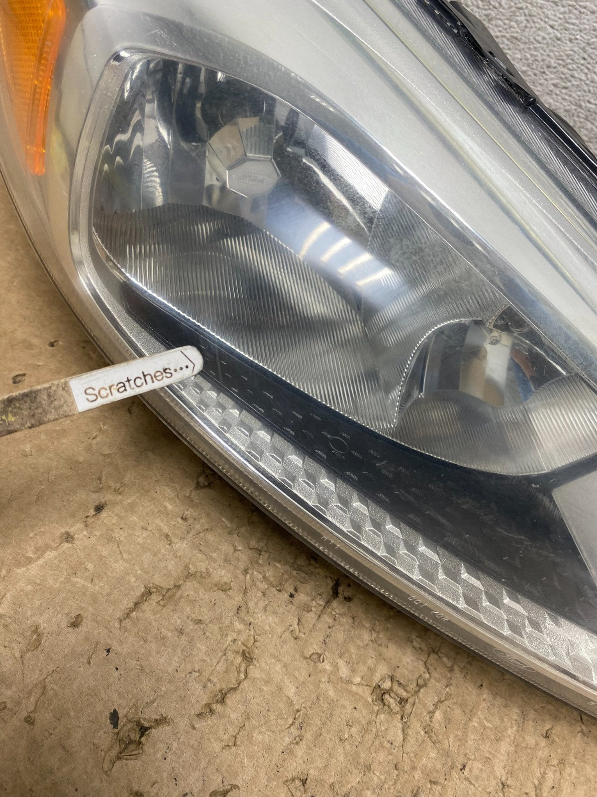 2015-2017 Ford Focus Right Passenger Rh Side Halogen Headlight AF8343 DW3