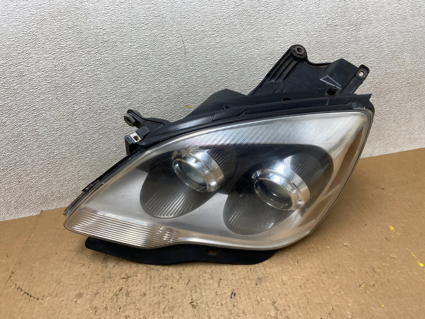 2007 to 2012 Gmc Acadia Halogen Headlight Left Driver LH Side Z9571 DW0
