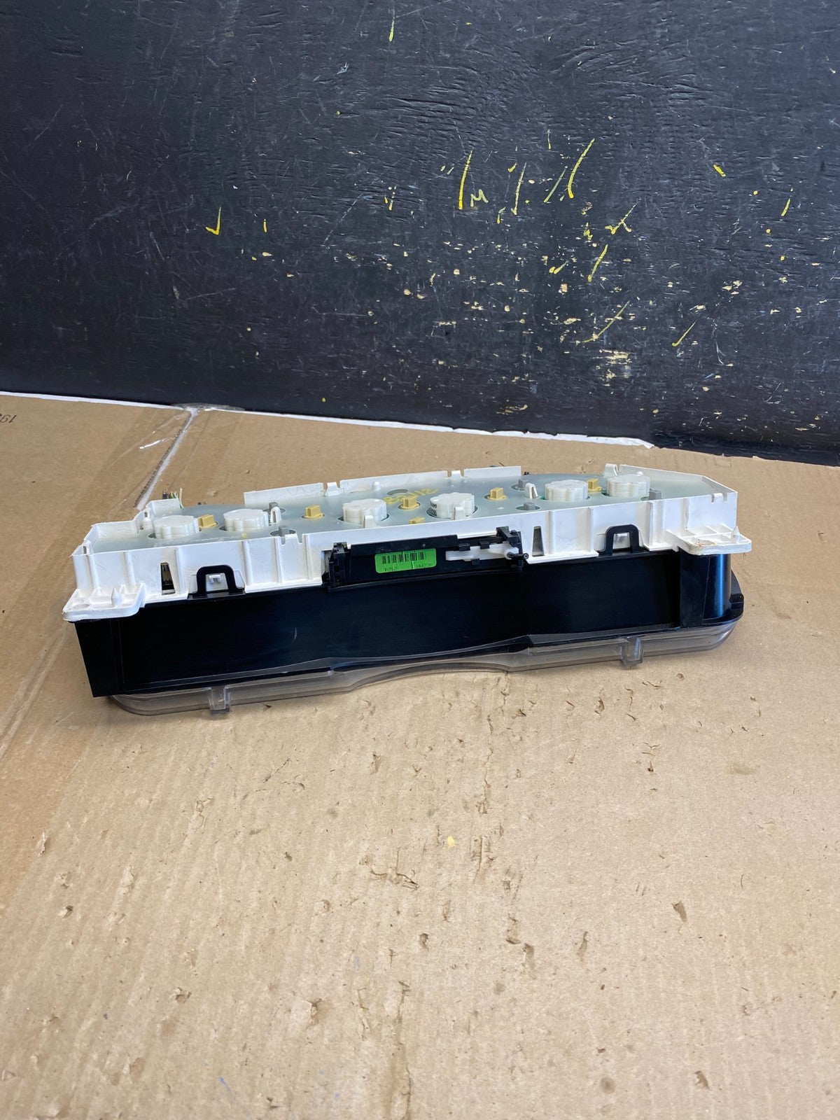 2006 Ford E350 Gauge Speedometer Cluster OEM ab2112 DG4