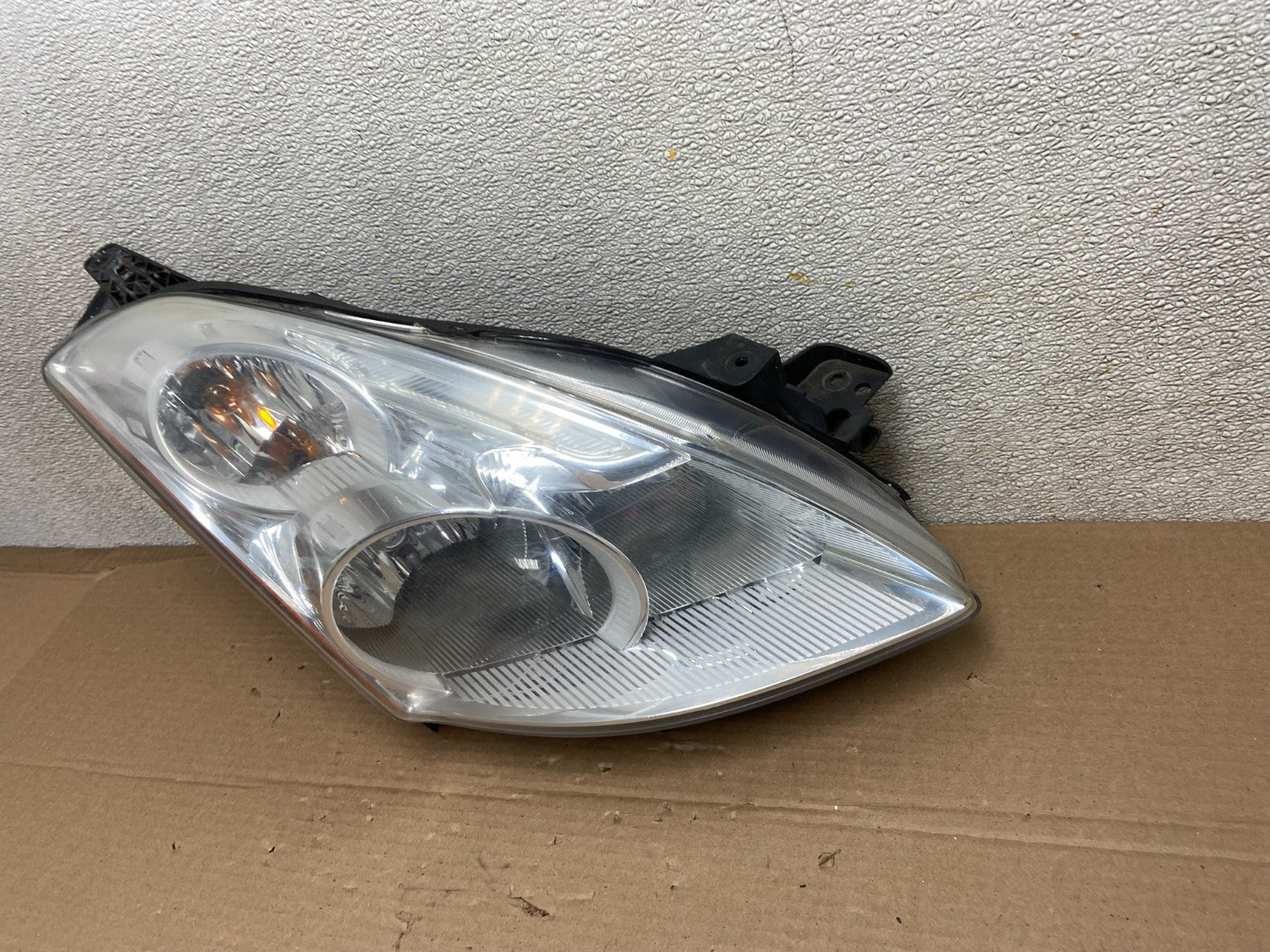 Sedan 2010 2011 2012 Nissan Altima Headlight Right Passenger Rh OEM AB1341 DW1