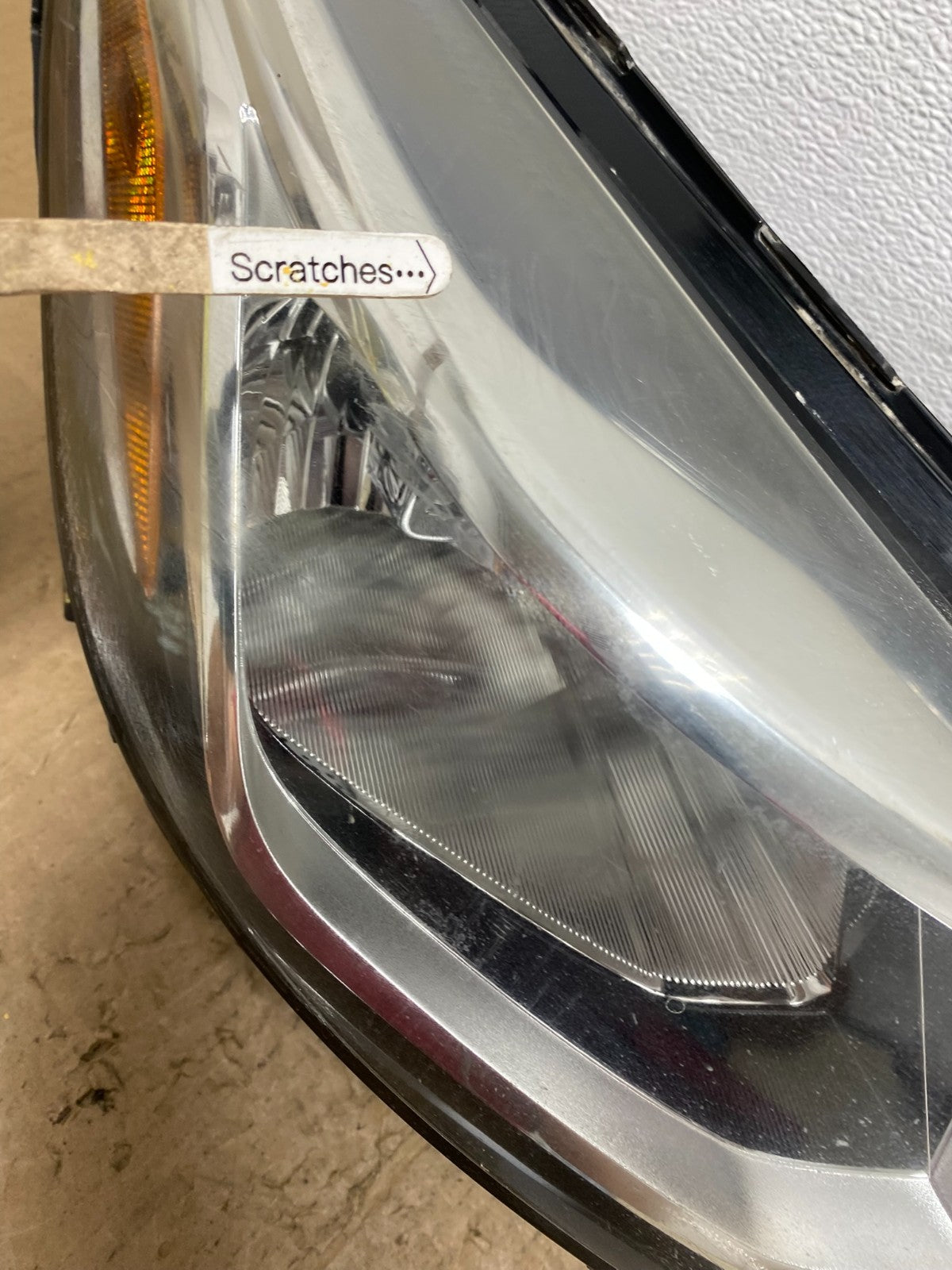 2016 to 2019 Chevrolet Cruze Right Passenger Halogen Headlight Oem AB8544 DW3